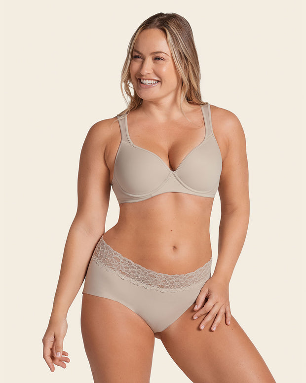 Ultra light lace trim hipster panty