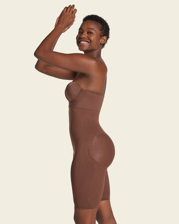 Invisible extra high-waisted shaper short