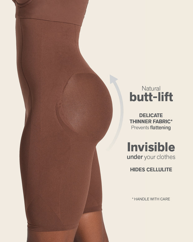 Invisible extra high-waisted shaper short